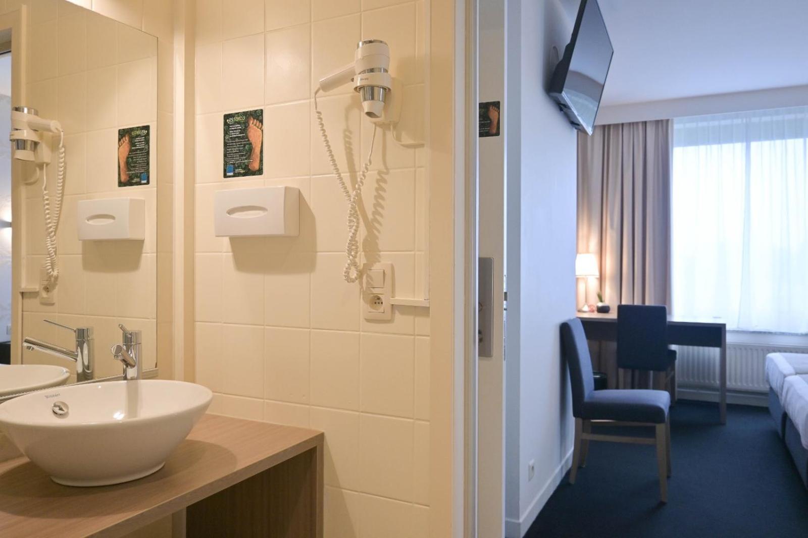 Hotel Essenza Puurs Luaran gambar